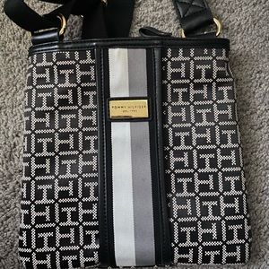 Tommy Hilfiger Purse